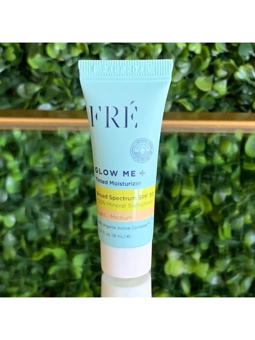 Fre LIGHT MEDIUM Glow Me + Tinted Mineral Moisturizer SPF30 | NEW | Travel | FRÉ - Picture 6 of 8